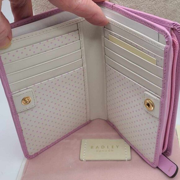 Radley London Leather Light Pink Heritage Dog Medium Bi Fold Wallet NWT! - Picture 2 of 7